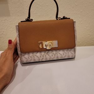 Michael kors X-Small purse
